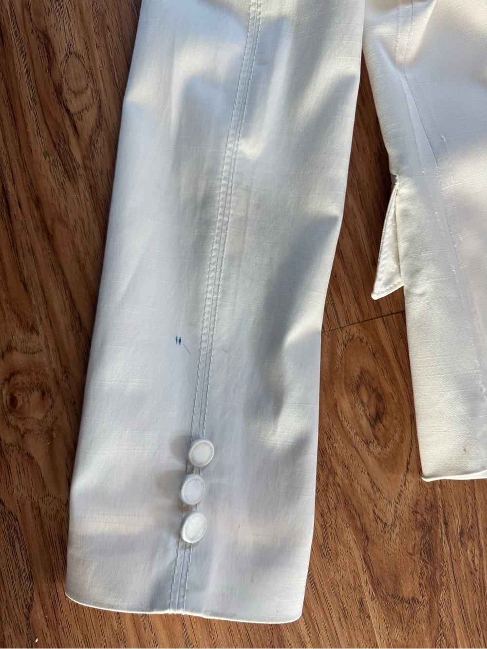 Bebe White Satin Tailored Pantsuit Jacket & Trousers - Picture 5 of 6
